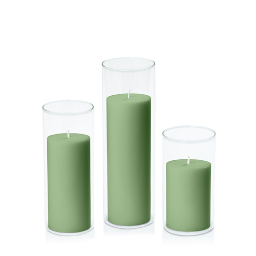 Green 7cm Pillar in 8cm Glass Set - Med